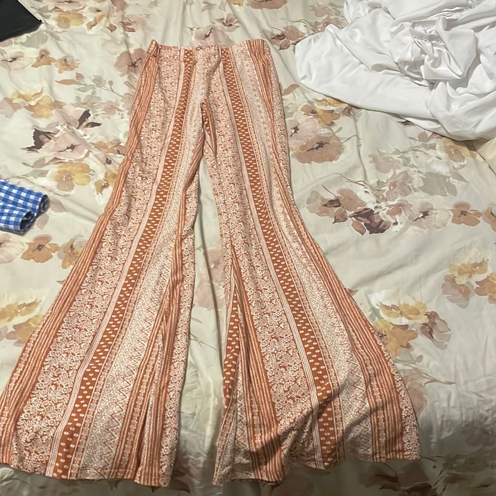 flared butt pants